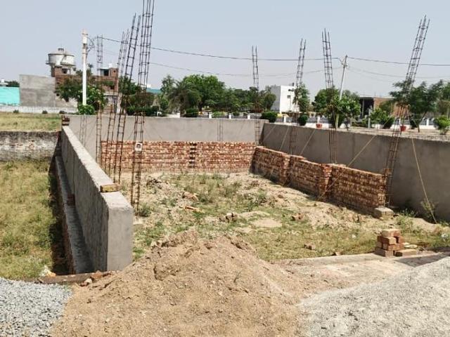 Residential Plot in Madhu Nagar for resale Agra. The reference number is 20269559