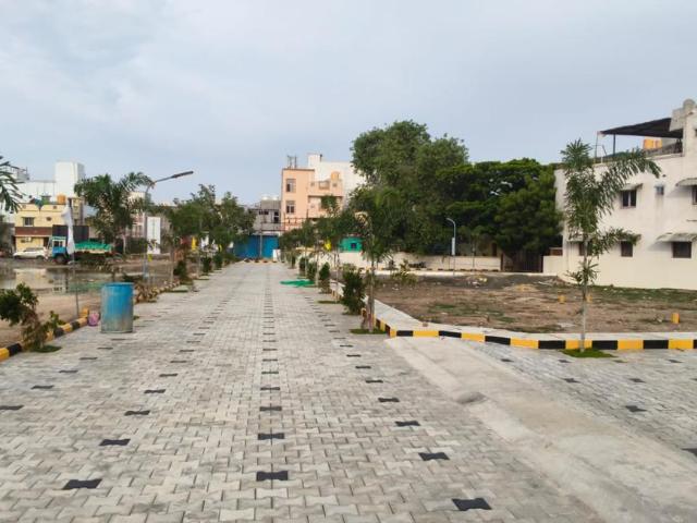 Residential Plot in Madhavaram for resale Chennai. The reference number is 20878806