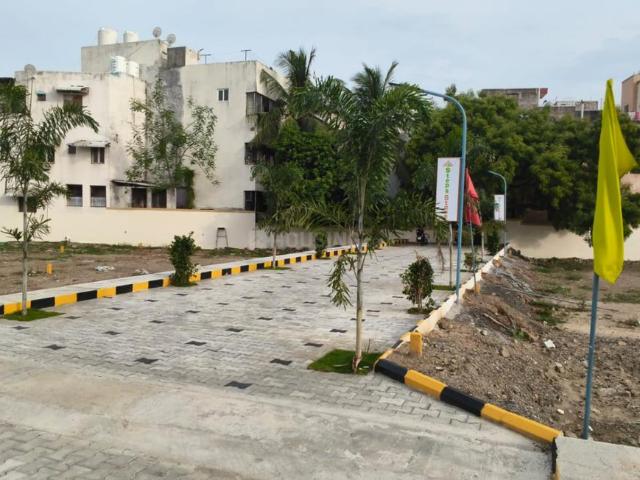Residential Plot in Madhavaram for resale Chennai. The reference number is 21041897