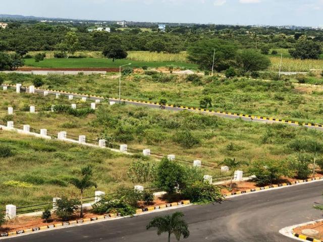 Residential Plot in Maheshwaram for resale Hyderabad. The reference number is 9747104