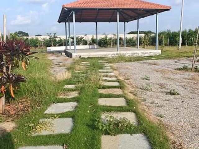 Residential Plot in Maheshwaram for resale Hyderabad. The reference number is 19652517