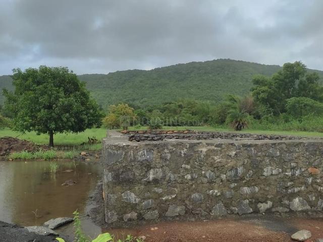 Residential Plot in Mahim for resale Mumbai. The reference number is 20878100