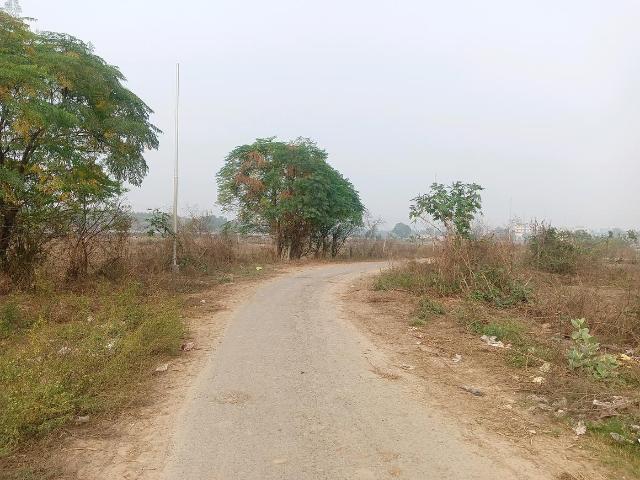Residential Plot in Maincha for resale Greater Noida. The reference number is 13066380