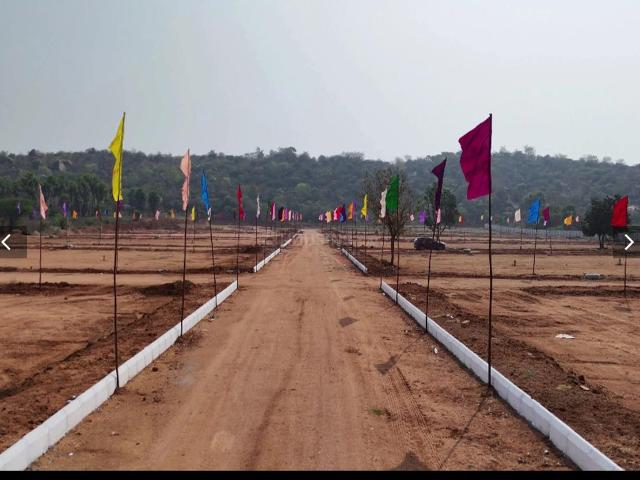 Residential Plot in Mall for resale Hyderabad. The reference number is 20632428
