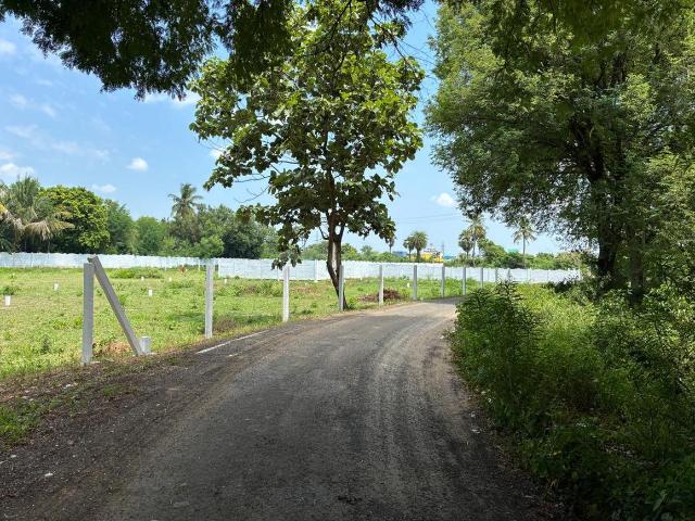 Residential Plot in Malliankaranai for resale Chennai. The reference number is 18294350