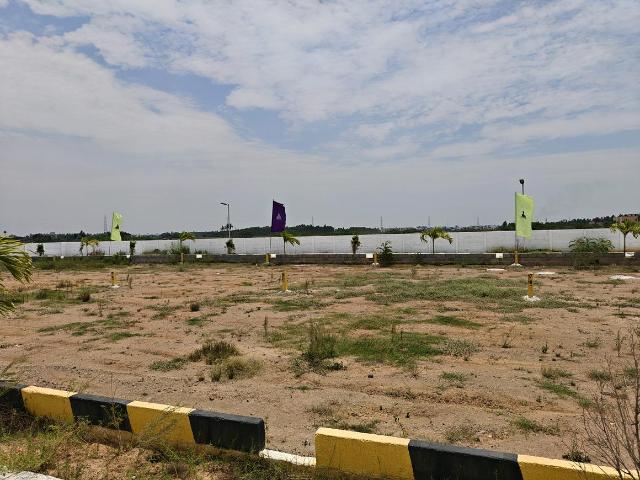 Residential Plot in Mannivakkam for resale Chennai. The reference number is 18923115