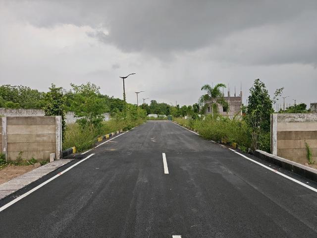 Residential Plot in Mannivakkam for resale Chennai. The reference number is 21354342