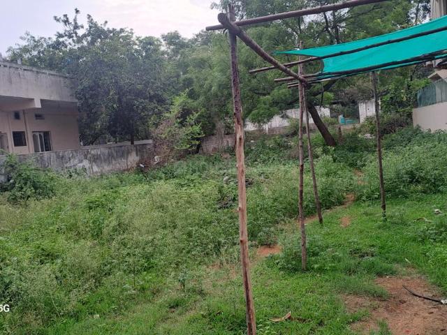Residential Plot in Manikonda for resale Hyderabad. The reference number is 20480343
