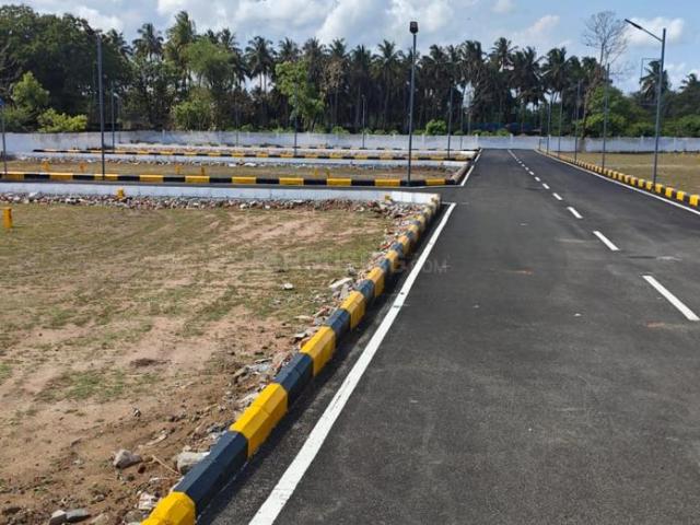 Residential Plot in Manimangalam for resale Chennai. The reference number is 20381737