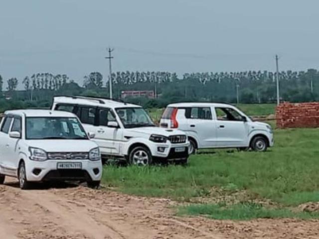 Residential Plot in Mankrola for resale New Delhi. The reference number is 20509177
