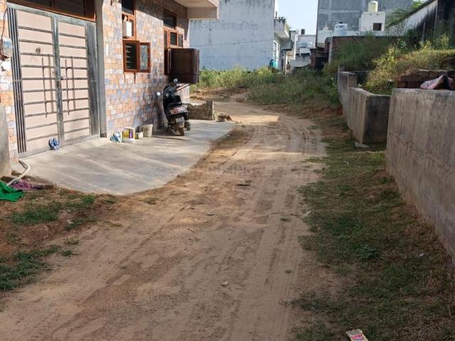 Residential Plot in Maruti Kunj for resale Gurgaon. The reference number is 18438276