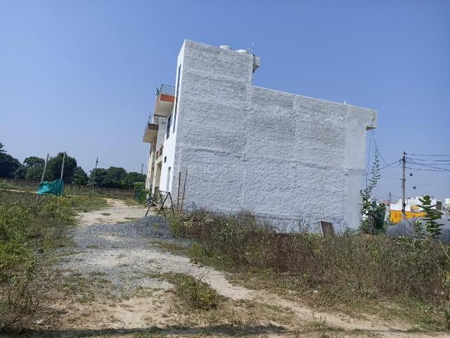Residential Plot in Maruti Kunj for resale Gurgaon. The reference number is 20989975