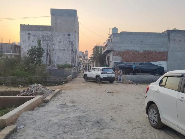 Residential Plot in Maruti Kunj for resale Gurgaon. The reference number is 21368025