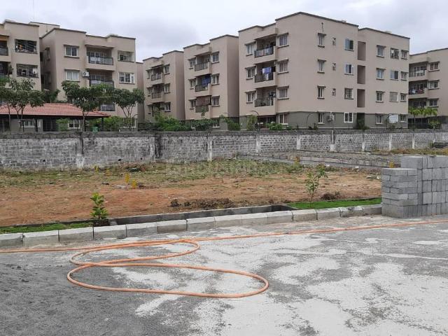 Residential Plot in Medavakkam for resale Chennai. The reference number is 12163513
