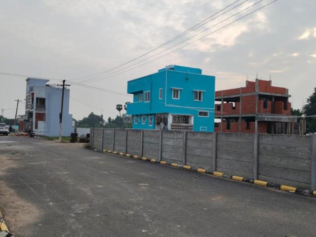 Residential Plot in Medavakkam for resale Chennai. The reference number is 21172652