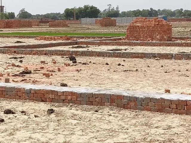 Residential Plot in Mirzamurad for resale Varanasi. The reference number is 20794065