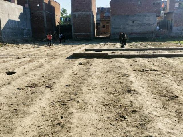 Residential Plot in Mithapur for resale New Delhi. The reference number is 19914243