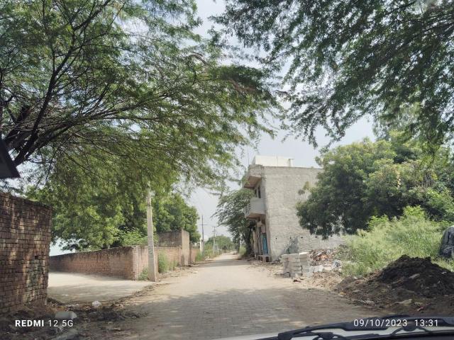 Residential Plot in Mithapur for resale New Delhi. The reference number is 20096644