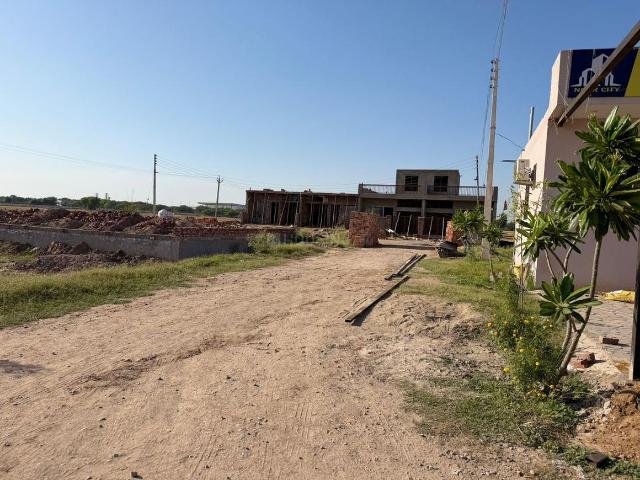 Residential Plot in Mohali Village for resale Mohali. The reference number is 20590437