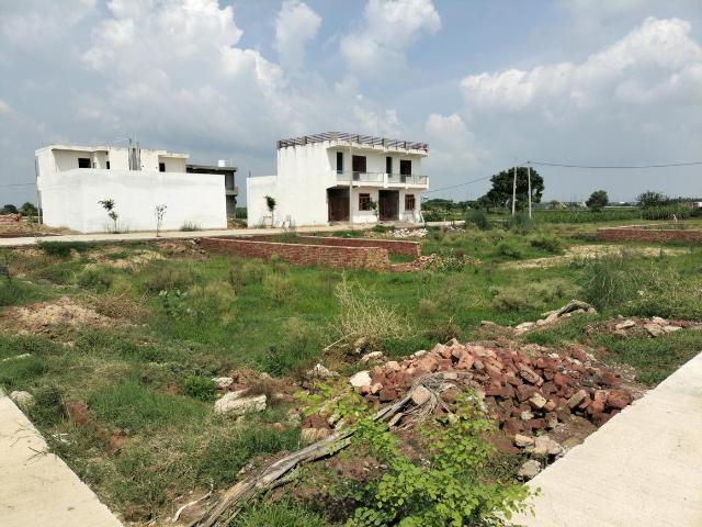 Residential Plot in Morta Village for resale Ghaziabad. The reference number is 19073199