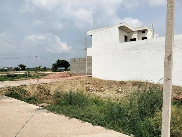 Residential Plot in Morta Village for resale Ghaziabad. The reference number is 19126030