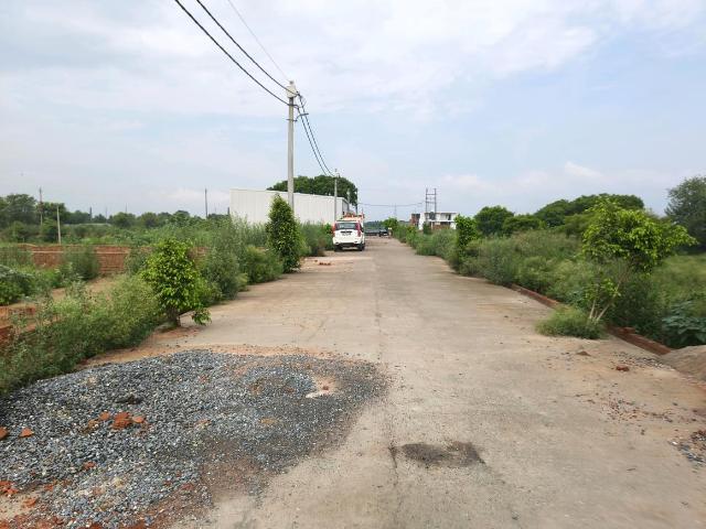 Residential Plot in Morta Village for resale Ghaziabad. The reference number is 20743918