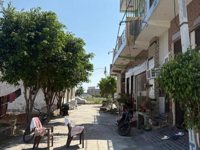 Residential Plot in Morta Village for resale Ghaziabad. The reference number is 20753296