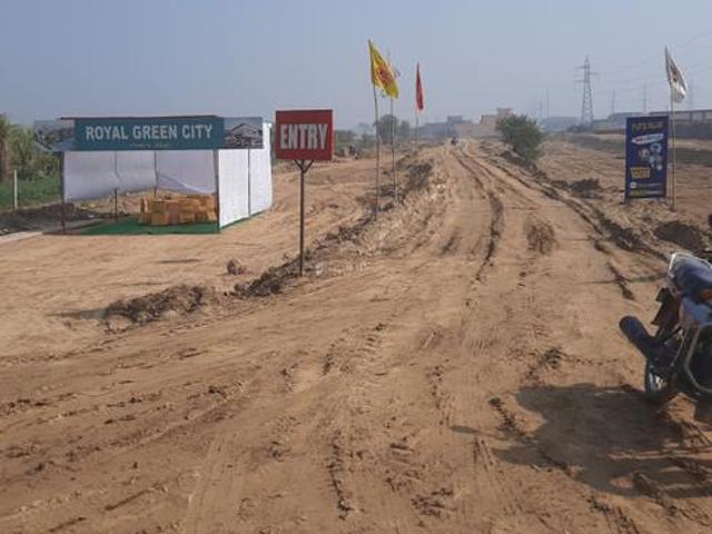 Residential Plot in Morta Village for resale Ghaziabad. The reference number is 6979104