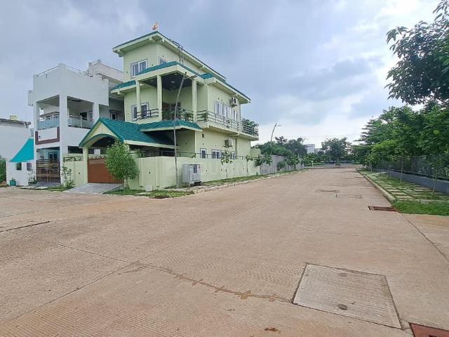 Residential Plot in Mowa for resale Raipur. The reference number is 18314989