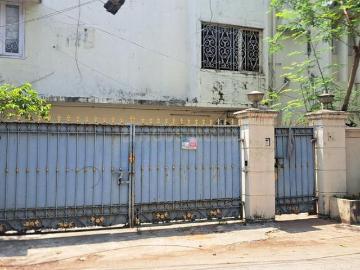 Residential Plot in Nungambakkam for resale Chennai. The reference number is 19220571