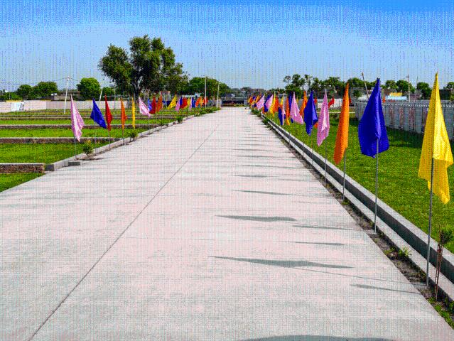 Residential Plot in Nagla Laturi for resale Agra. The reference number is 19692378