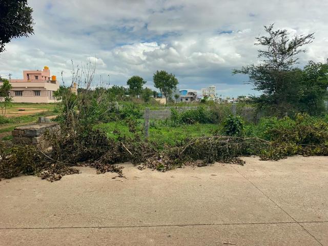 Residential Plot in Nadaprabhu Kempegowda layout for resale Bengaluru. The reference number is 20429390