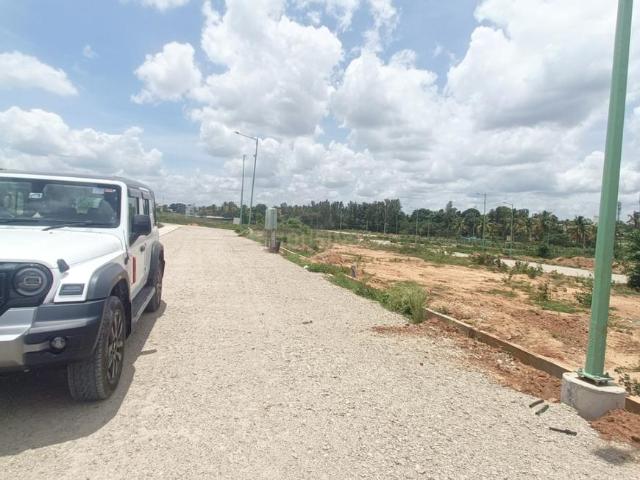 Residential Plot in Nadaprabhu Kempegowda layout for resale Bengaluru. The reference number is 21048190