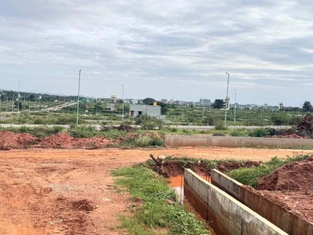 Residential Plot in Nadaprabhu Kempegowda layout for resale Bengaluru. The reference number is 21181224