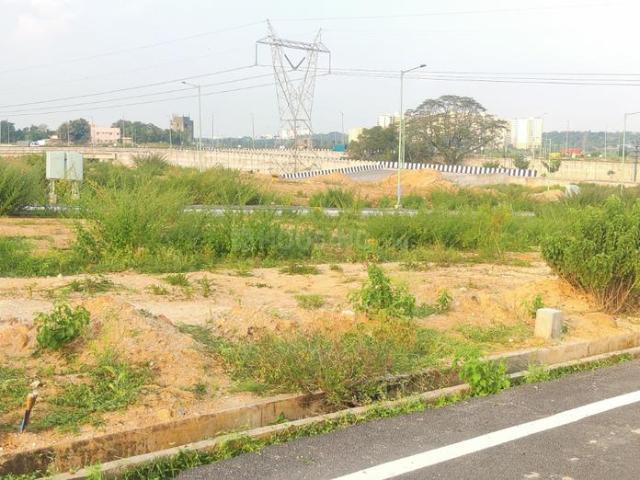 Residential Plot in Nadaprabhu Kempegowda layout for resale Bengaluru. The reference number is 21266155