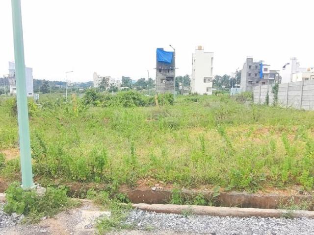 Residential Plot in Nadaprabhu Kempegowda layout for resale Bengaluru. The reference number is 21280819