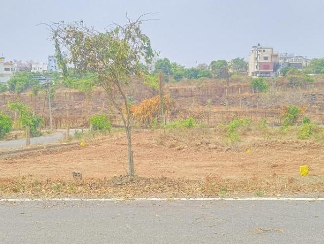 Residential Plot in Nadaprabhu Kempegowda layout for resale Bengaluru. The reference number is 21320663