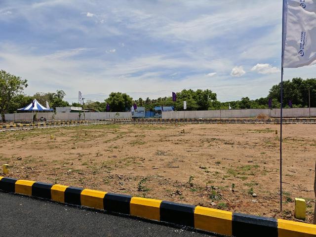 Residential Plot in Naduveerapattu for resale Chennai. The reference number is 19678420