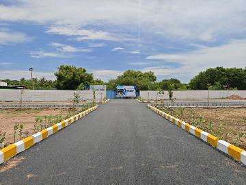 Residential Plot in Naduveerapattu for resale Chennai. The reference number is 20541152