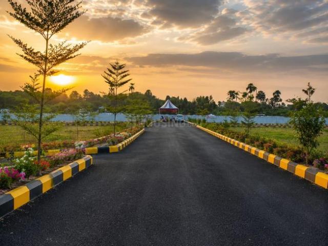 Residential Plot in Naduveerapattu for resale Chennai. The reference number is 21046495