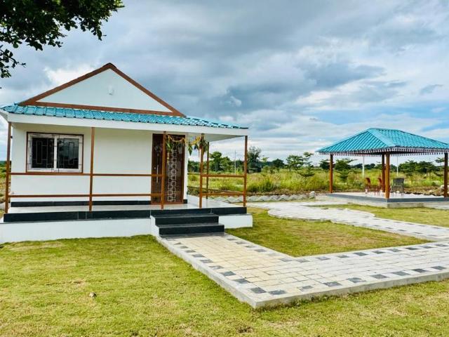 Residential Plot in Nandikandi for resale Sangareddy. The reference number is 18860164