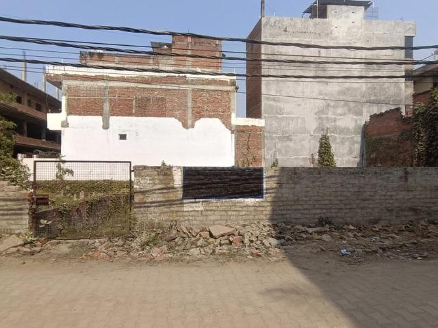 Residential Plot in Naria for resale Varanasi. The reference number is 18960212