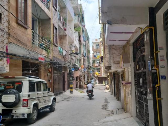 Residential Plot in Nawada for resale New Delhi. The reference number is 21184666