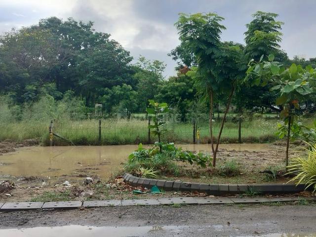 Residential Plot in Navalur for resale Chennai. The reference number is 18945675