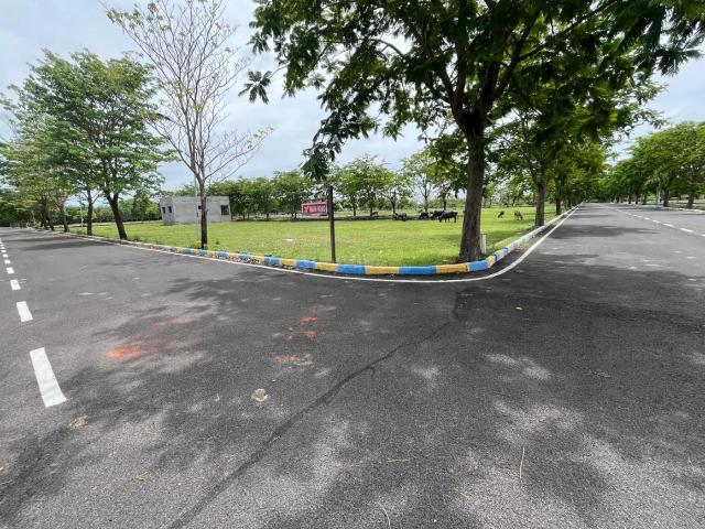 Residential Plot in Navalur R.F. for resale Chennai. The reference number is 19532088