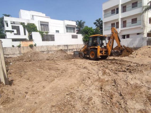 Residential Plot in Neelankarai for resale Chennai. The reference number is 10409263