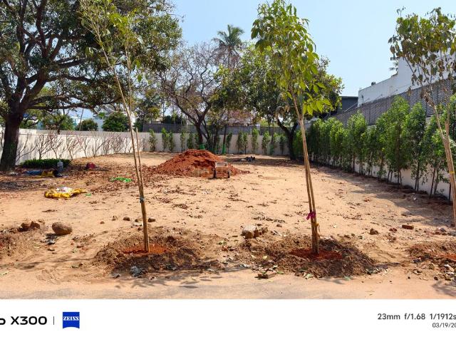 Residential Plot in Neelankarai for resale Chennai. The reference number is 19765867