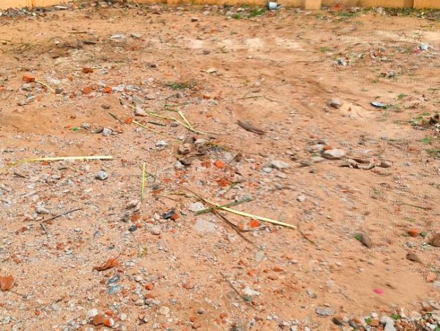 Residential Plot in Neelankarai for resale Chennai. The reference number is 20276943