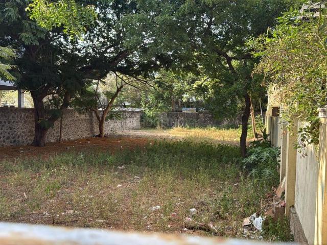 Residential Plot in Neelankarai for resale Chennai. The reference number is 20233464
