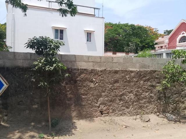 Residential Plot in Neelankarai for resale Chennai. The reference number is 20335372